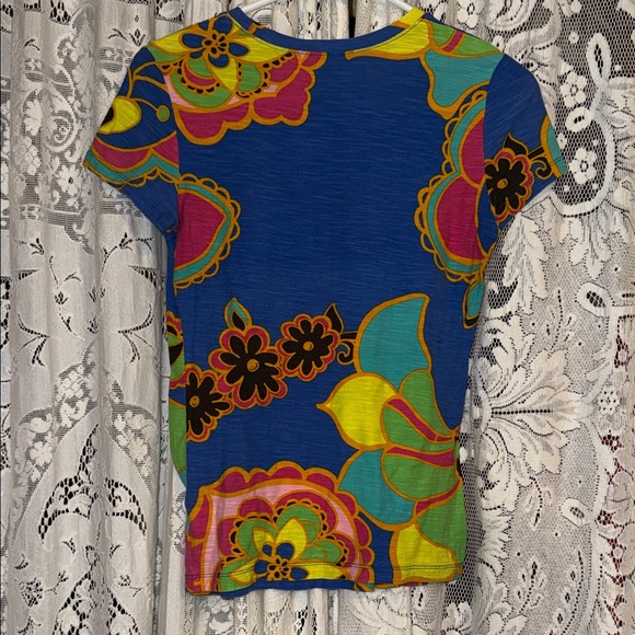 Lilly Pulitzer Blue Floral Short Sleeve Top - Picture 6 of 7